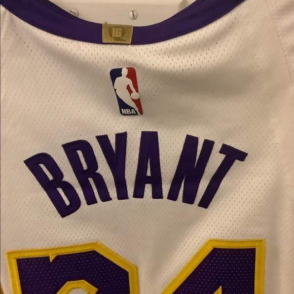 Nike Authentic Kobe Bryant Jersey size 40 New - Picture 5 of 5
